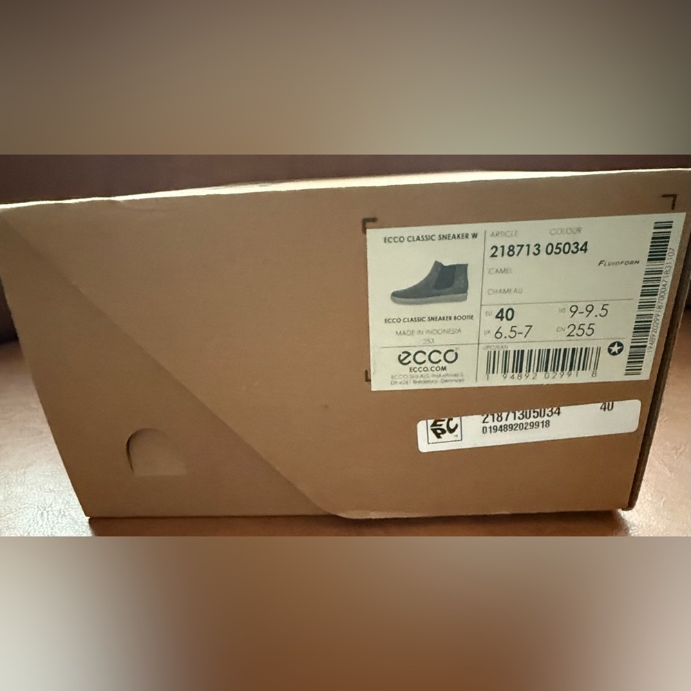 ECCO Classic Sneaker Ankle Boot Camel Nubuck Size 9–9.5 EU40 NWB - Picture 11 of 11